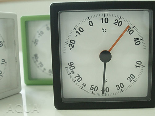 ±0(プラスマイナスゼロ)「2.5R Thermo-Hygrometer」